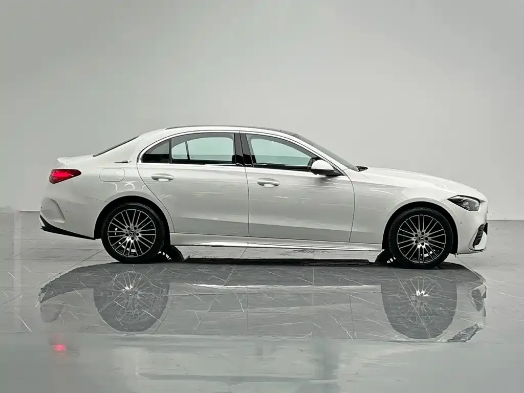 Mercedes-Benz C-Class — фото 8