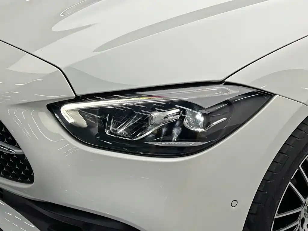 Mercedes-Benz C-Class — фото 10