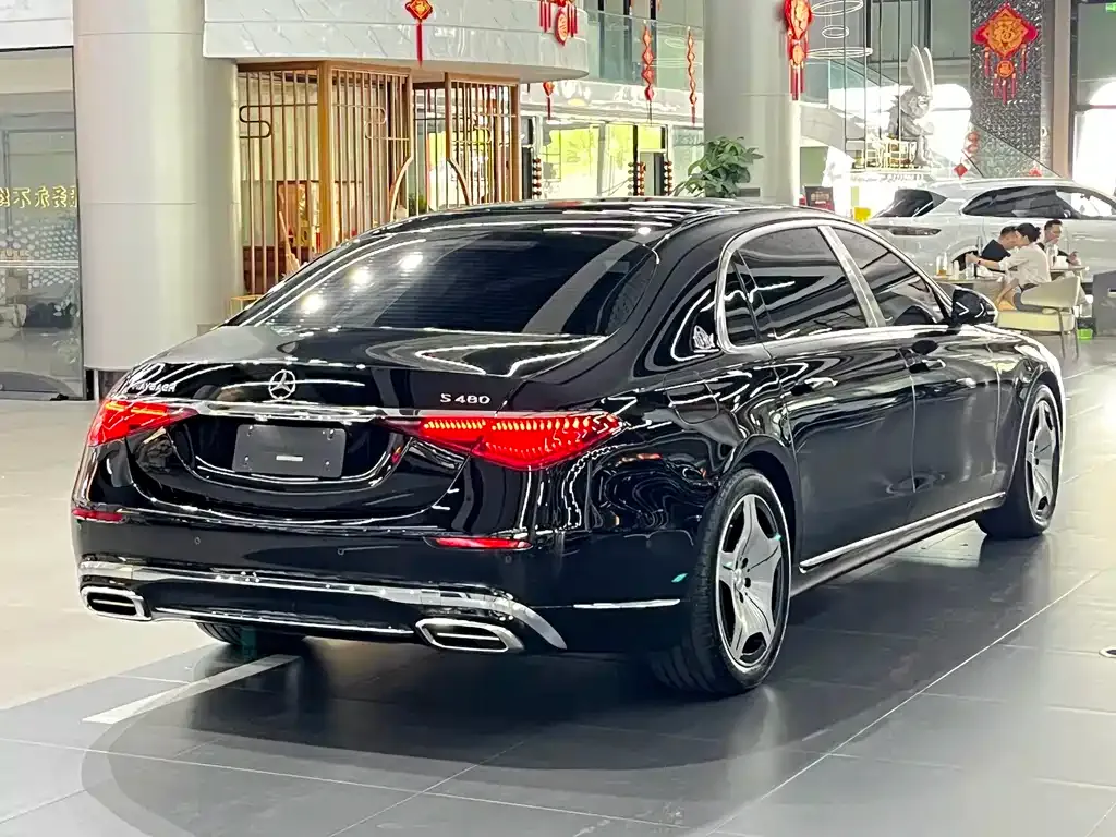 Mercedes-Benz S-Class — фото 2
