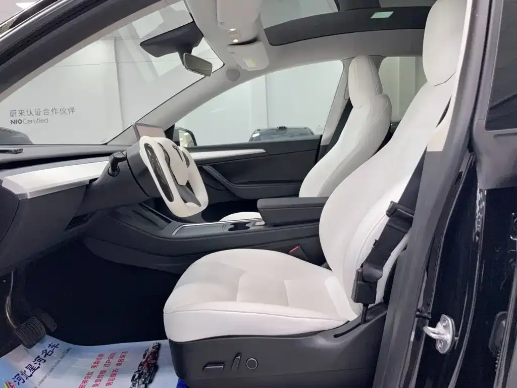 Tesla Model Y — фото 4