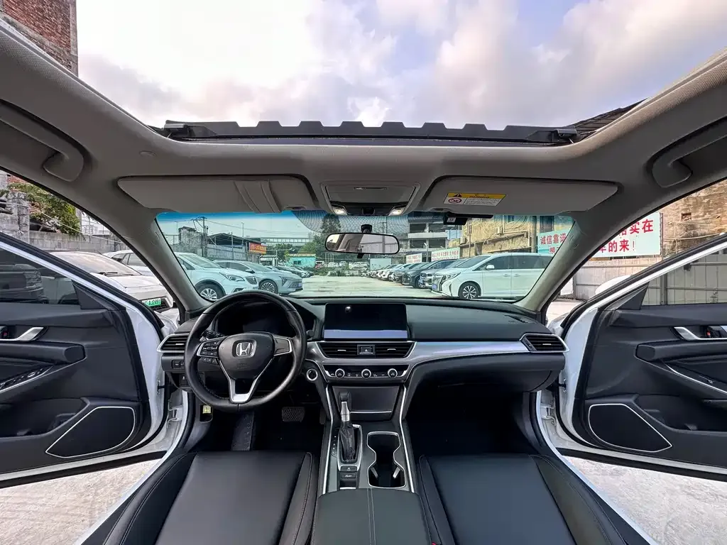 Honda Accord — фото 3