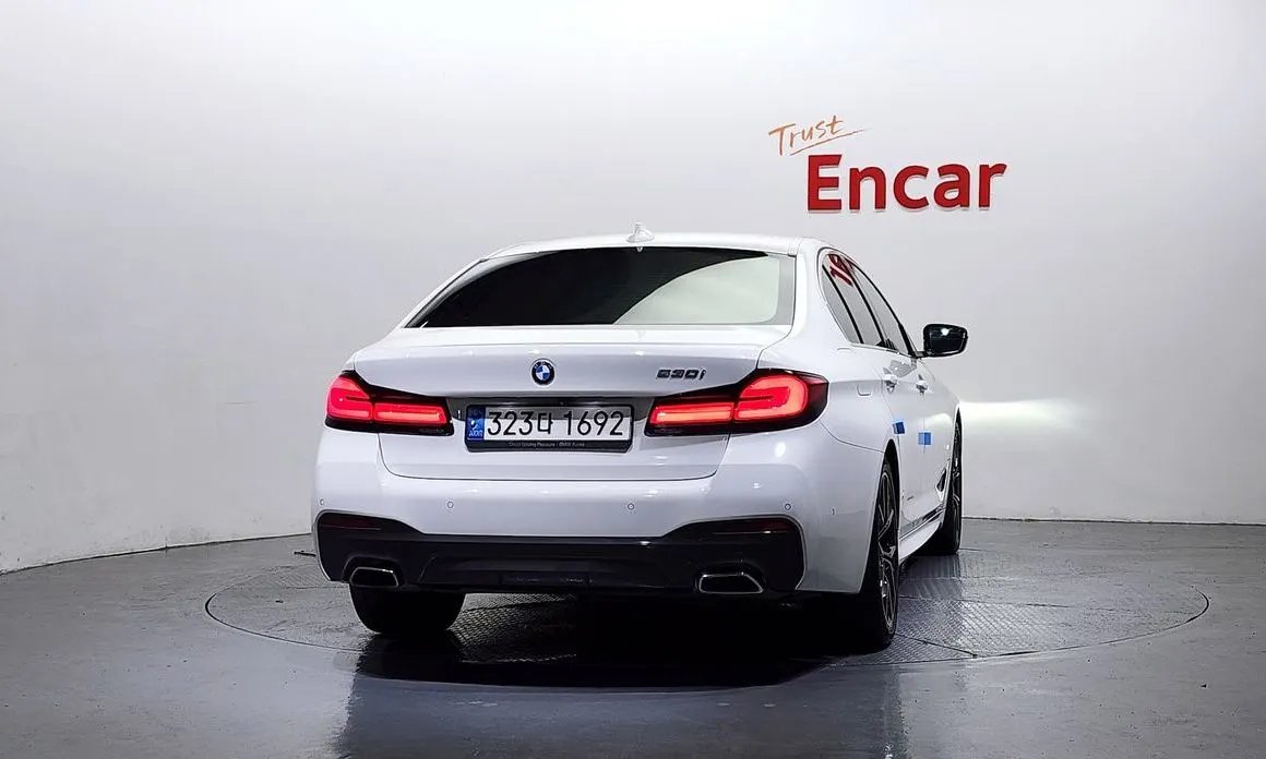 BMW 5-Series — фото 4