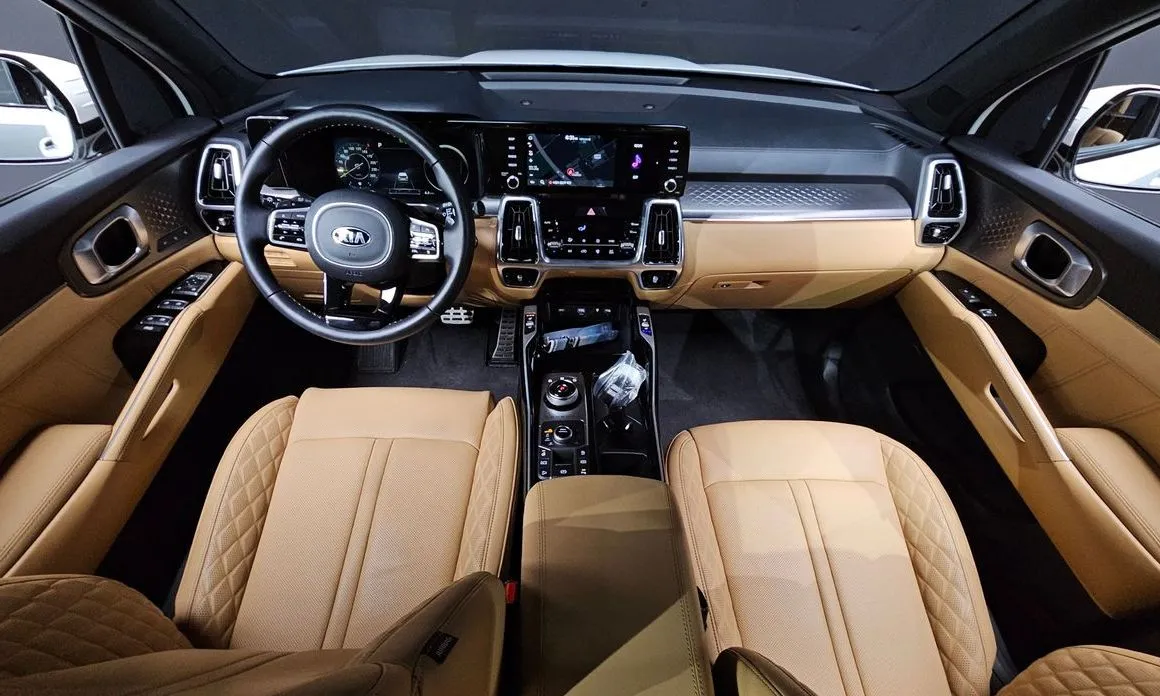 Kia Sorento — фото 9