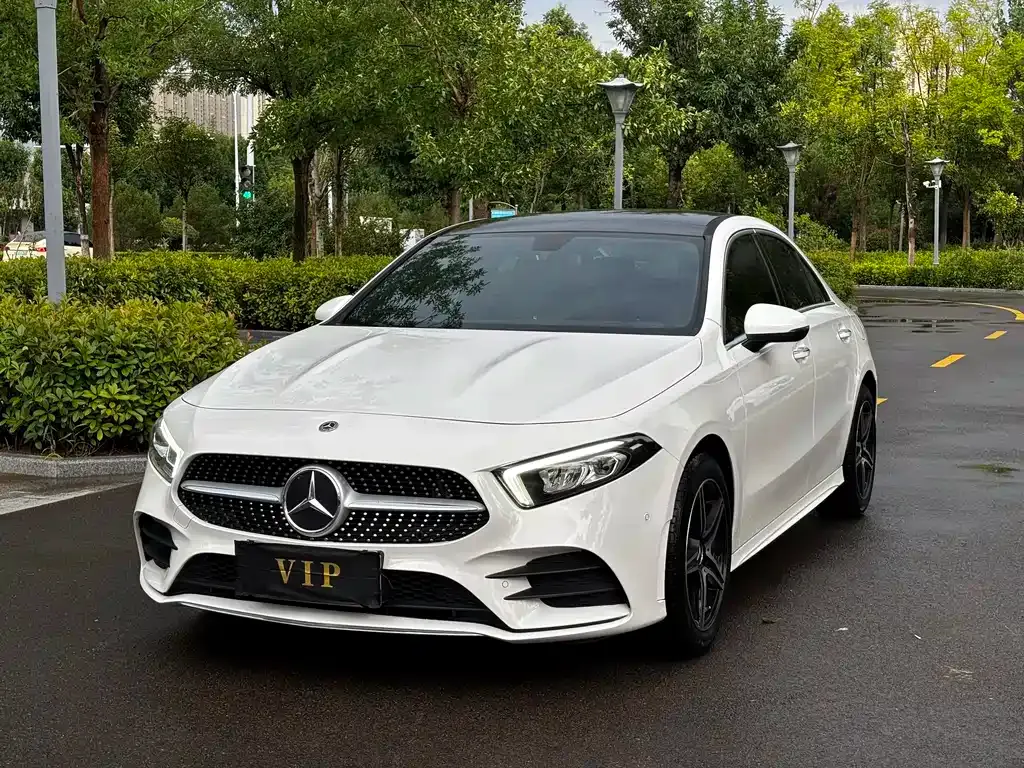 Mercedes-Benz A-Class — фото 1