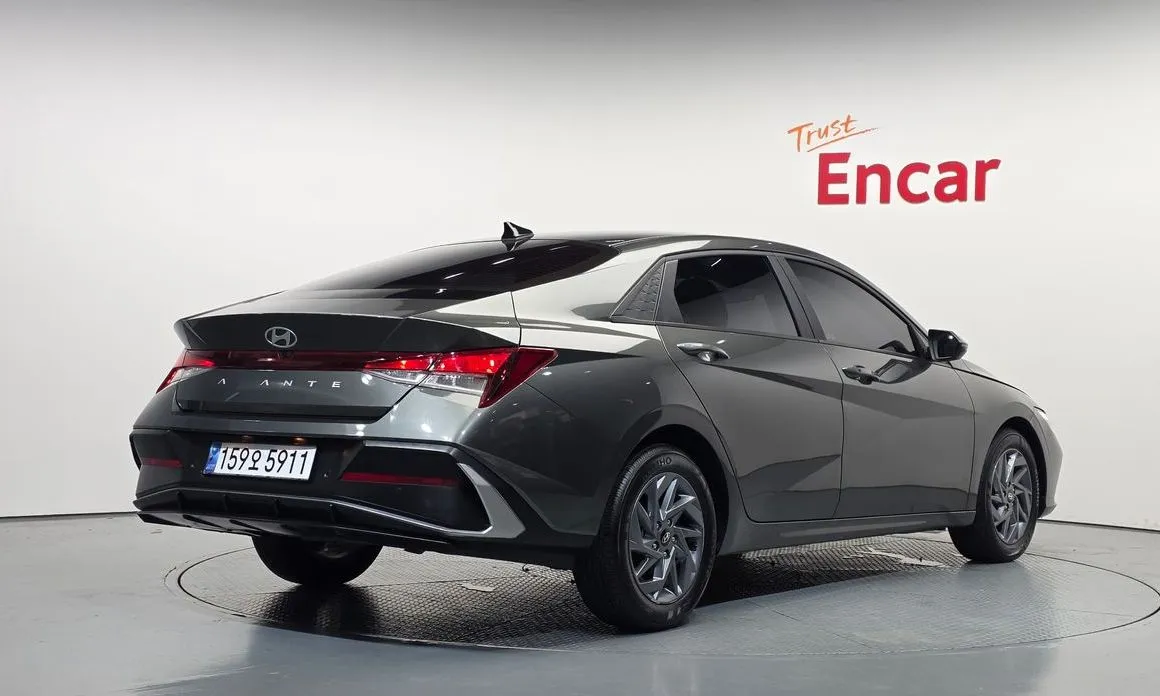 Hyundai AVANTE — фото 4