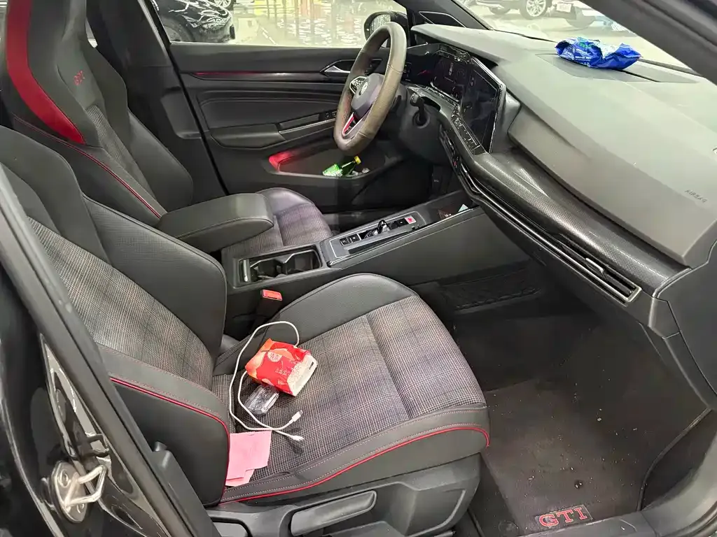 Volkswagen Golf GTI — фото 2