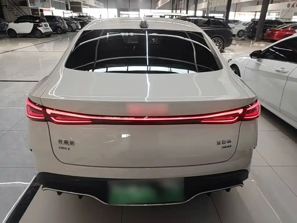 BYD Seal 06 — фото 10
