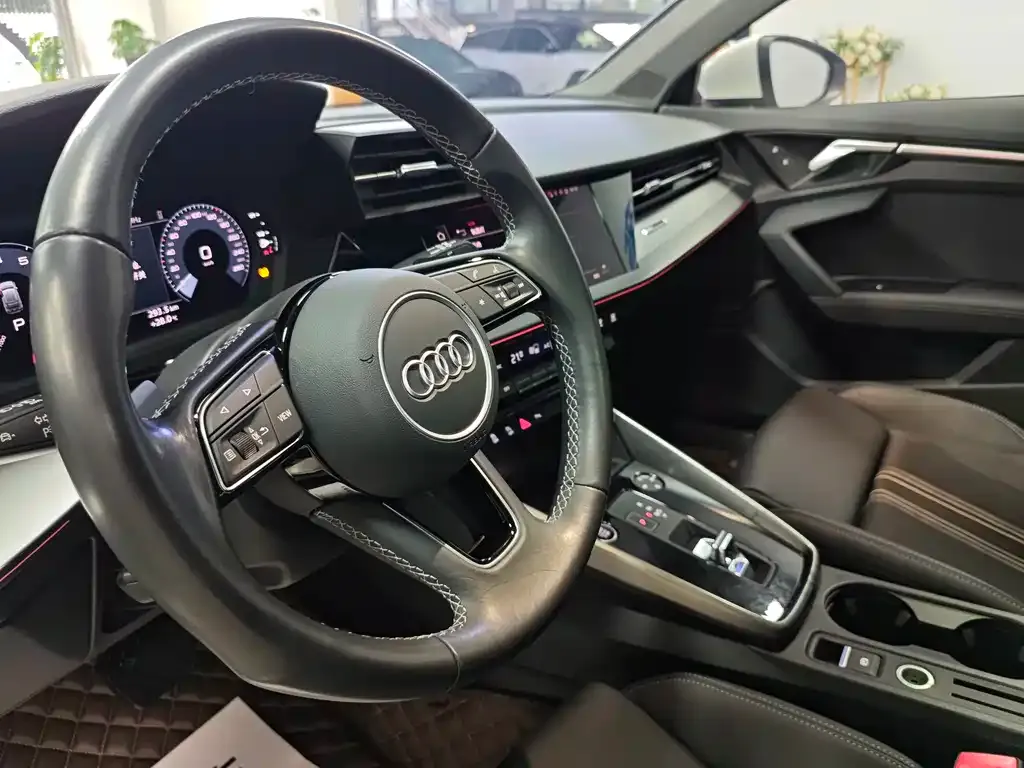 Audi A3 — фото 2