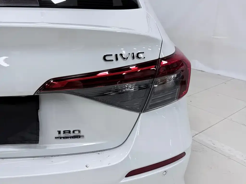 Honda Civic — фото 7