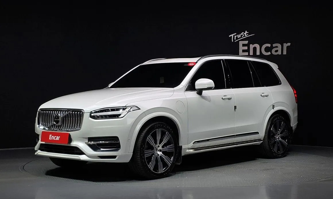 Volvo XC90 — фото 1