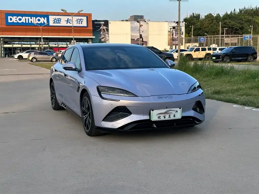 BYD Seal — фото 7