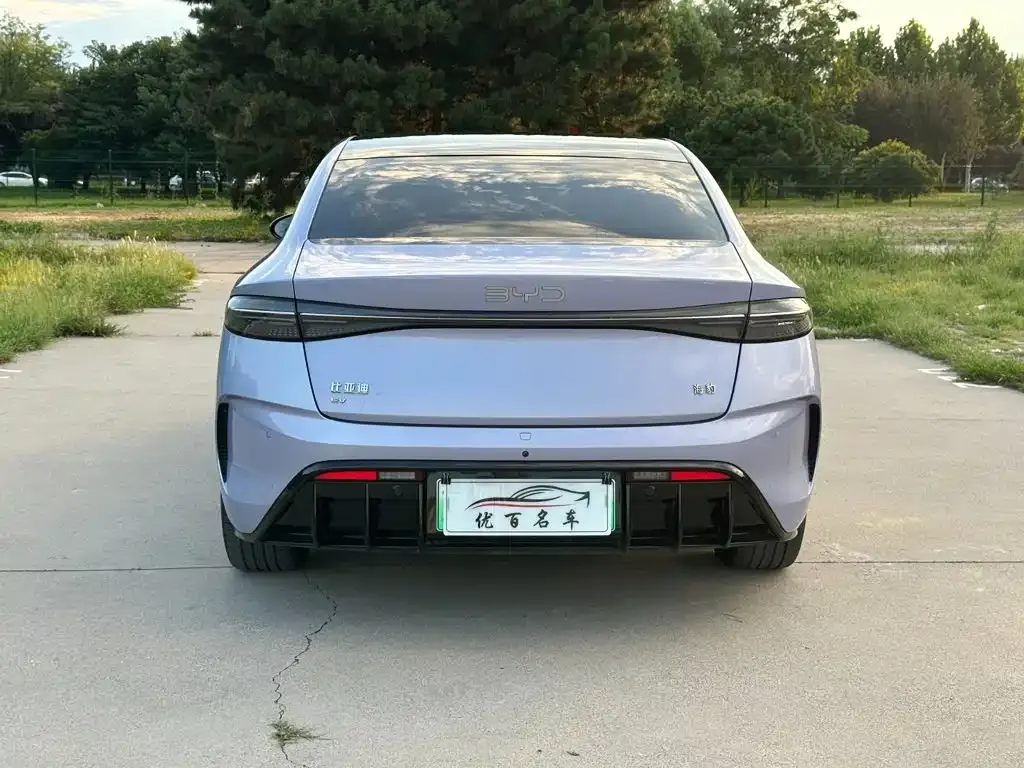 BYD Seal — фото 3