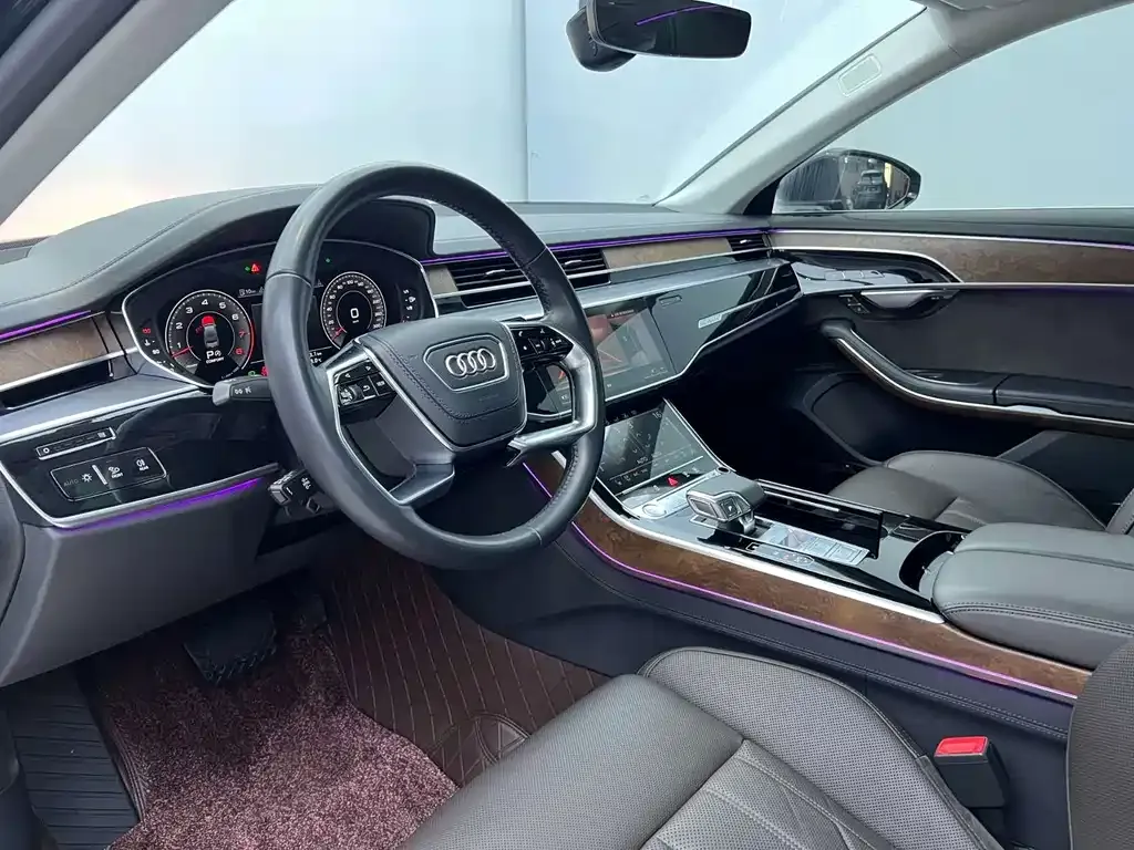 Audi A8 — фото 9
