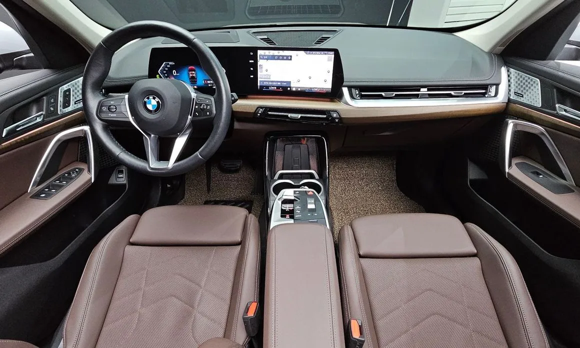BMW X1 — фото 10