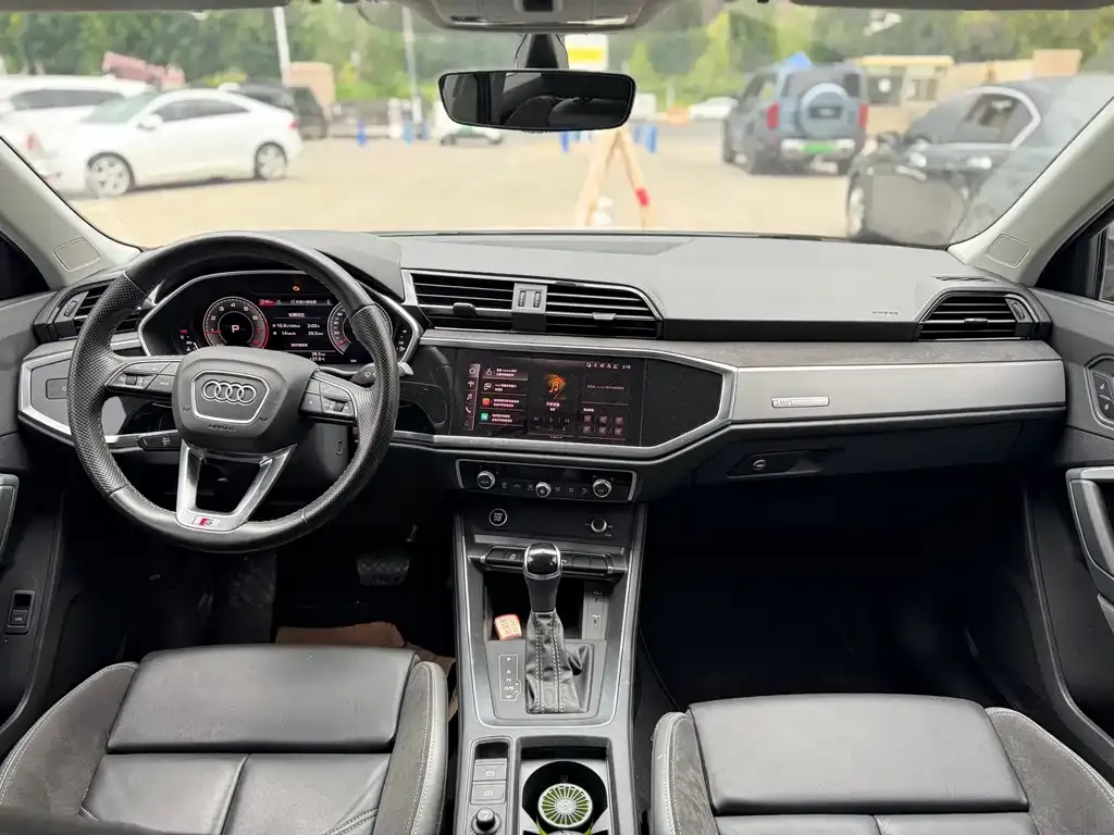 Audi Q3 Sportback — фото 7