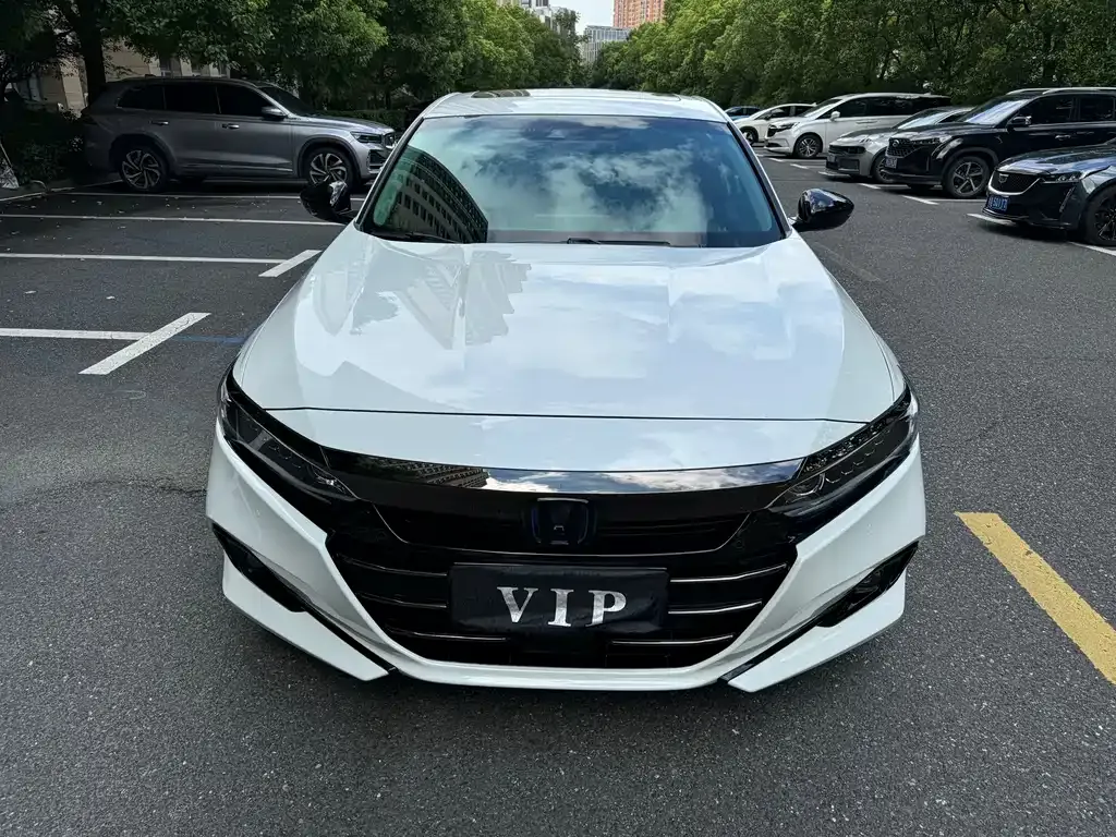 Honda Accord — фото 5
