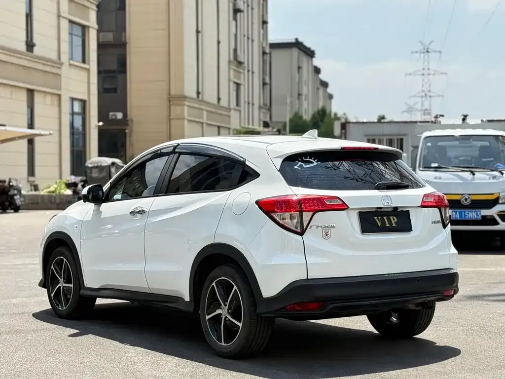 Honda Vezel — фото 7