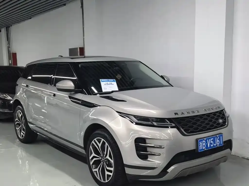 Land Rover Evoque — фото 1