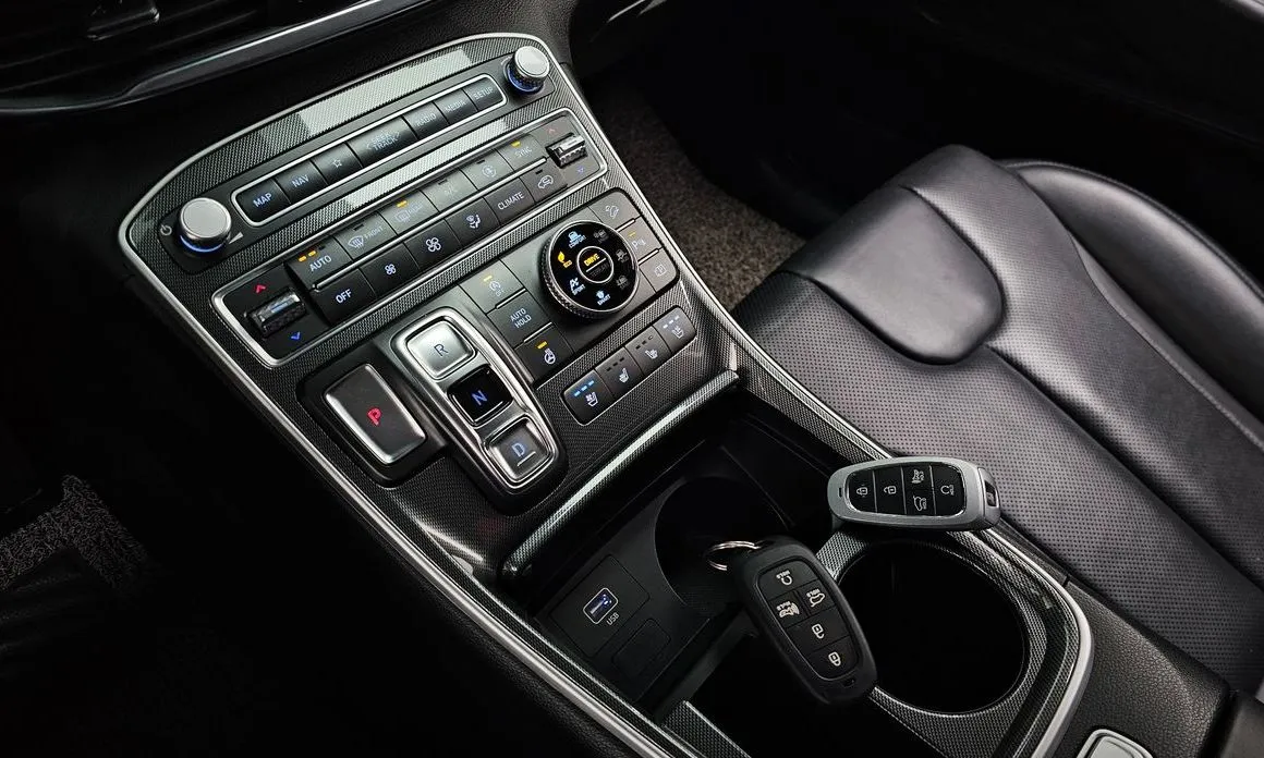 Hyundai Santafe — фото 3