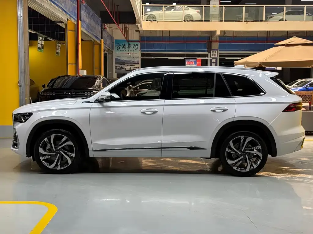 Geely Xingyue L — фото 10