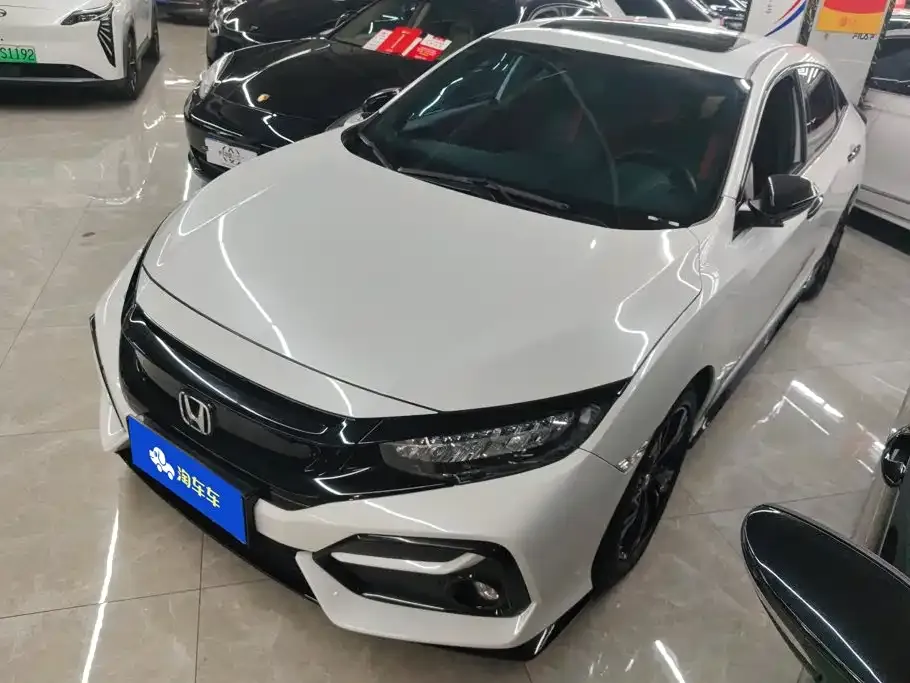 Honda Civic — фото 1