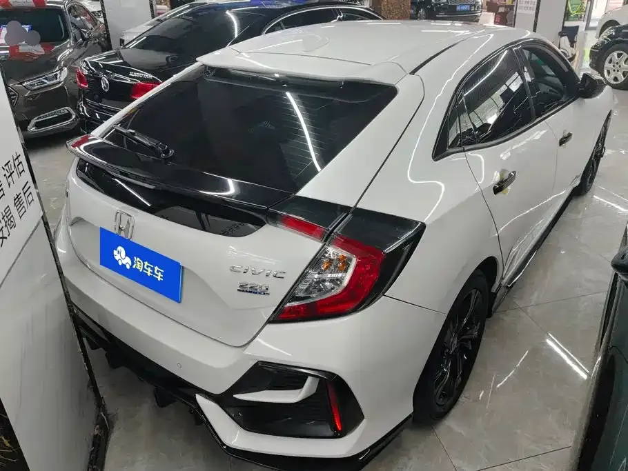 Honda Civic — фото 10