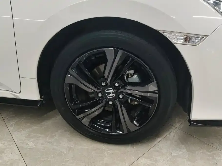 Honda Civic — фото 3