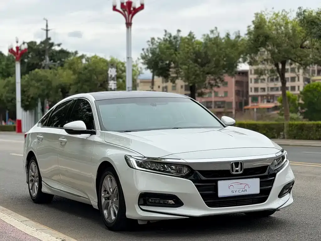 Honda Accord — фото 4