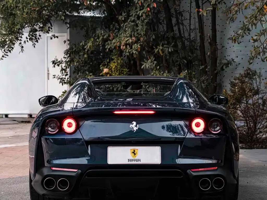 Ferrari 812 — фото 5