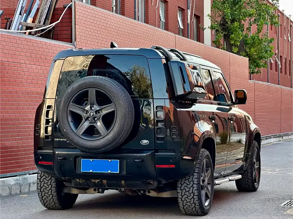 Land Rover Defender — фото 8