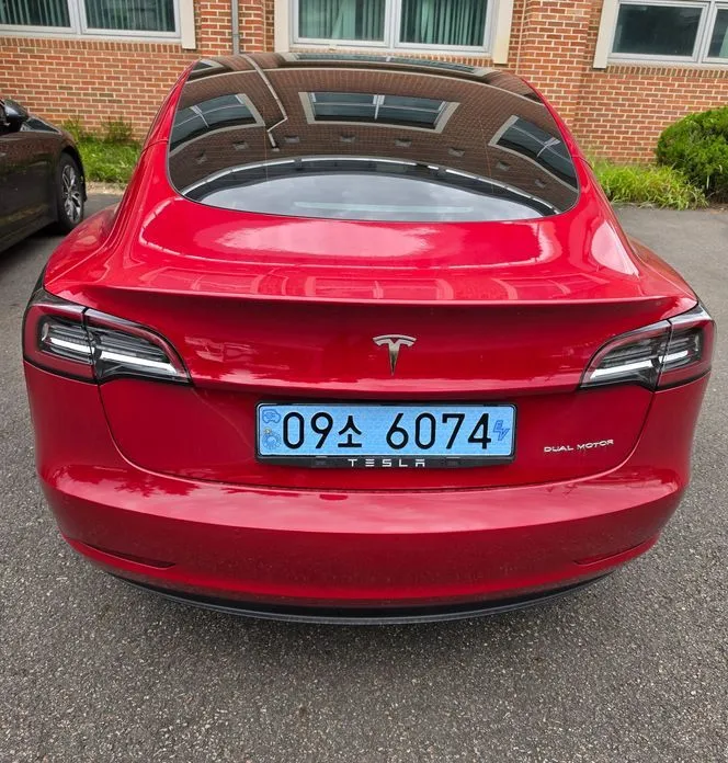 Tesla Model 3 — фото 10