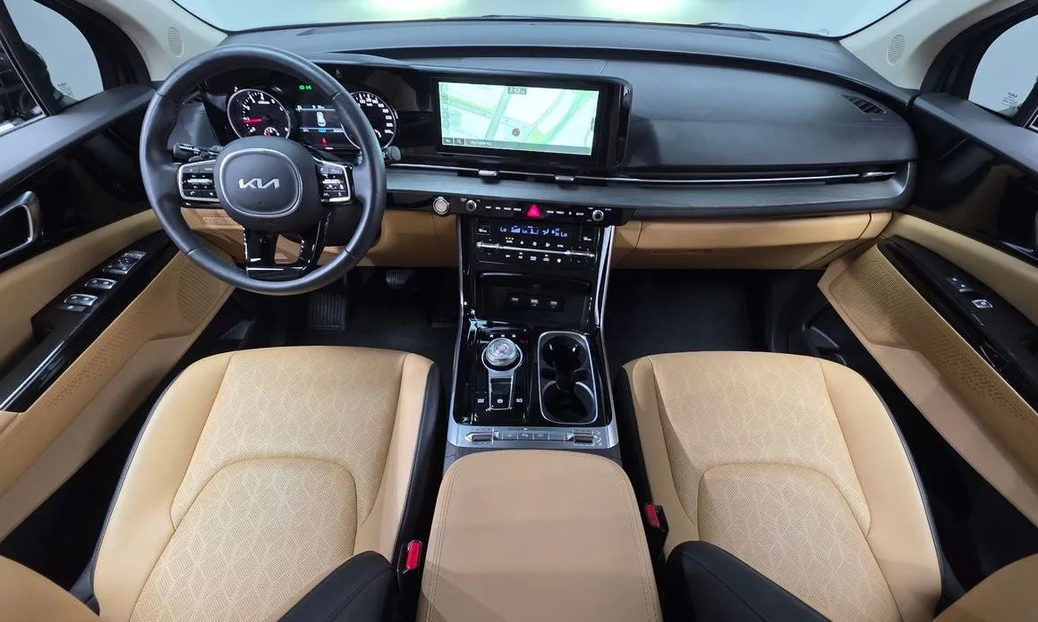 Kia Carnival — фото 10