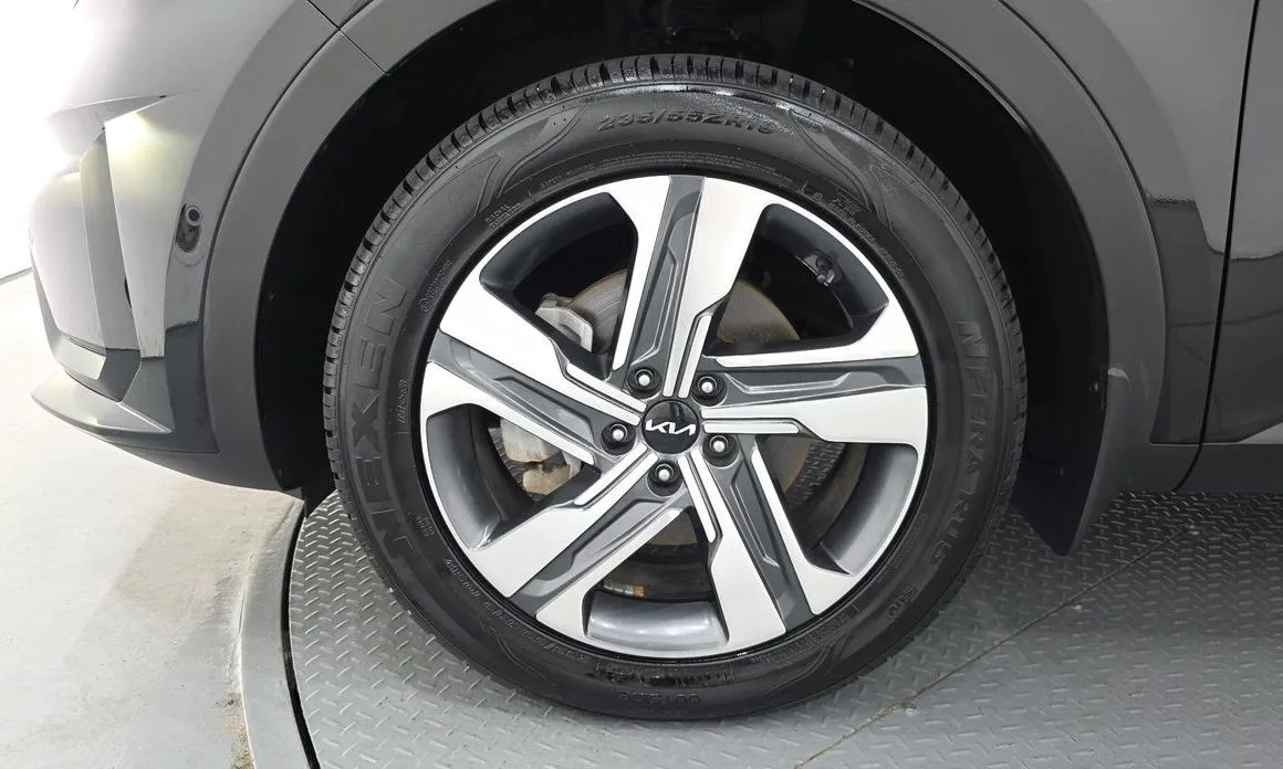 Kia Sorento — фото 10