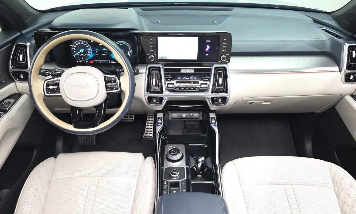 Kia Sorento — фото 9
