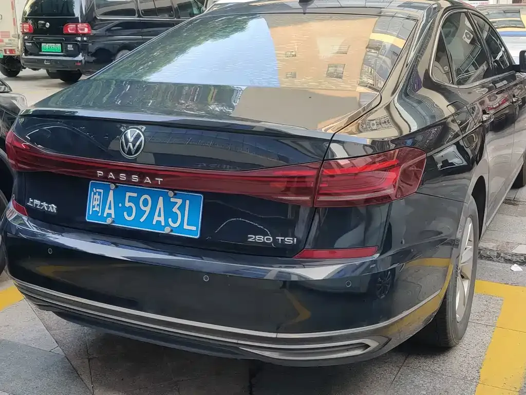Volkswagen Passat — фото 7