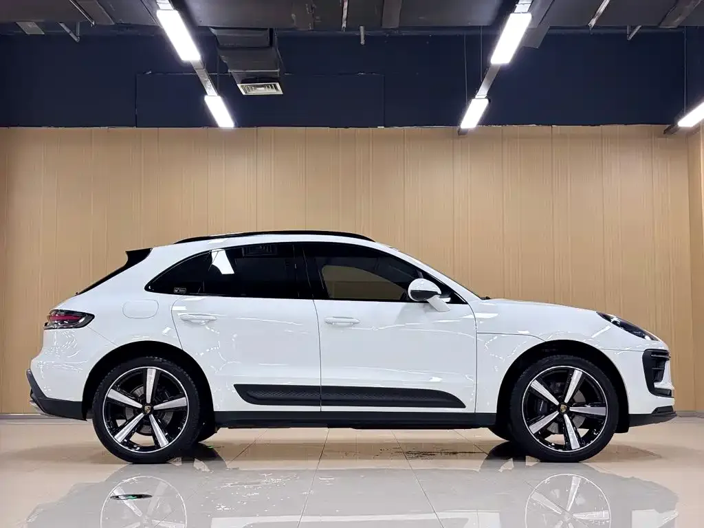 Porsche Macan — фото 10