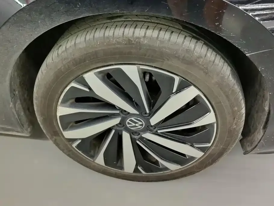 Volkswagen Passat — фото 4