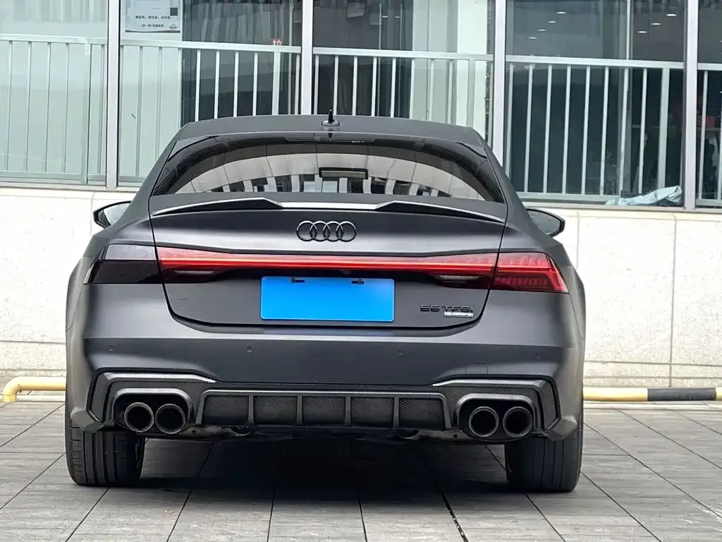Audi A7L — фото 4
