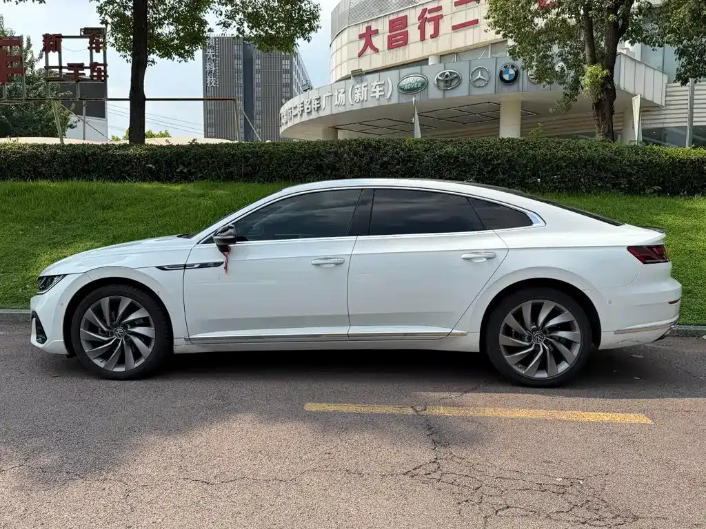 Volkswagen CC — фото 10