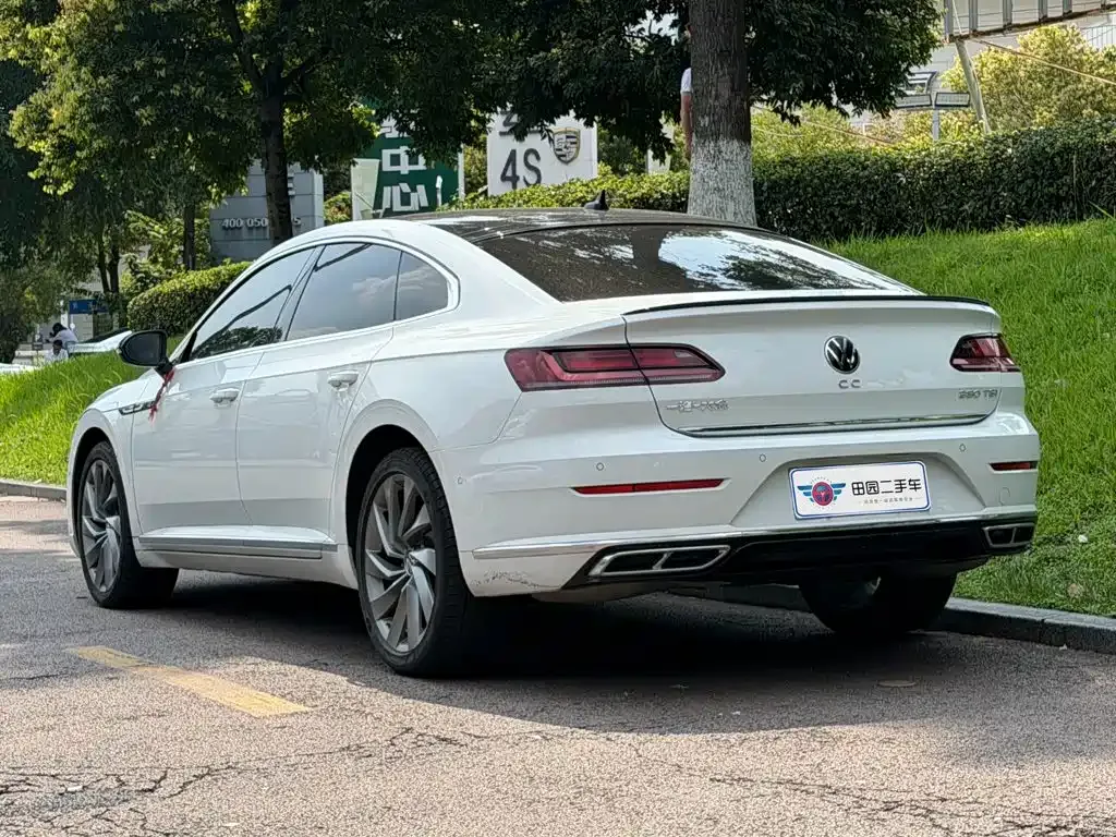Volkswagen CC — фото 8