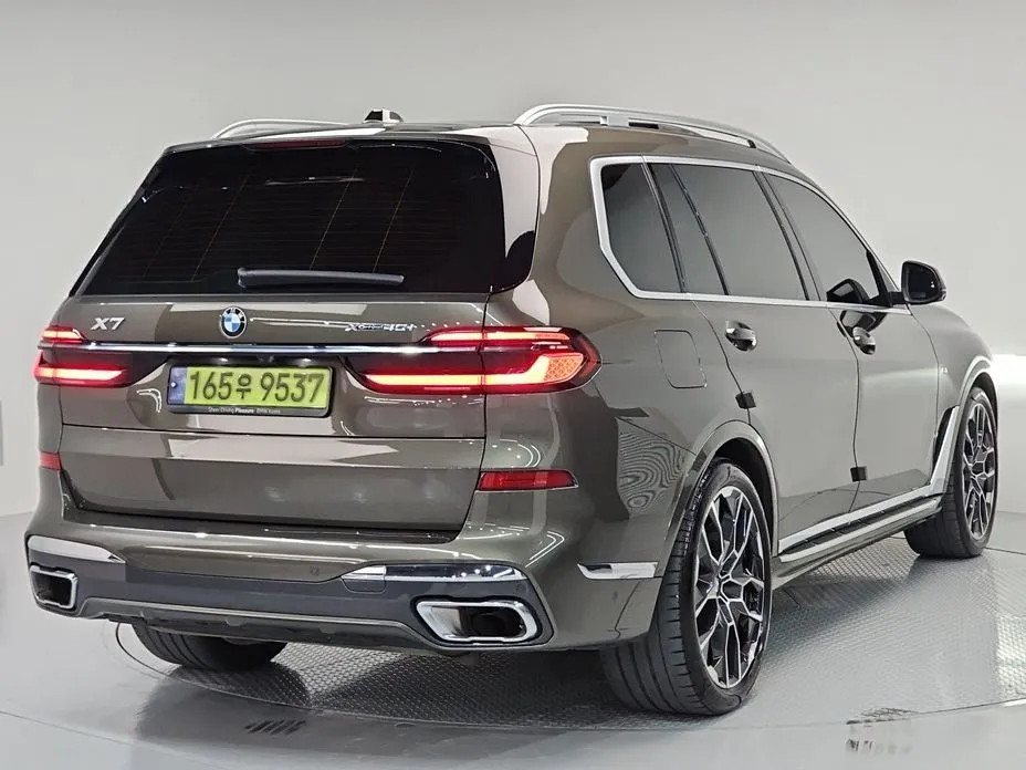 BMW X7 — фото 4