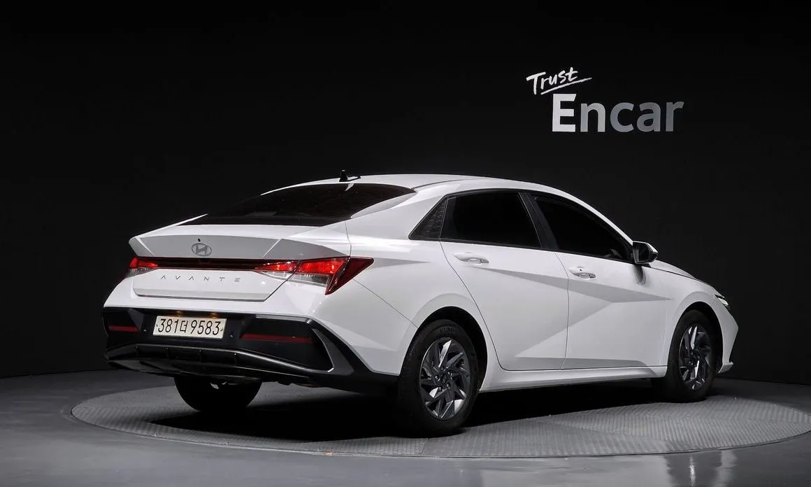 Hyundai AVANTE — фото 5
