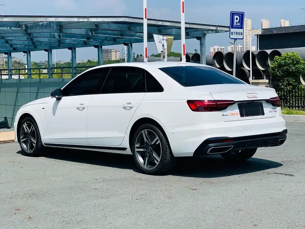 Audi A4L — фото 3