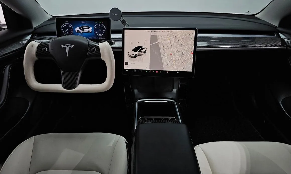 Tesla Model 3 — фото 9