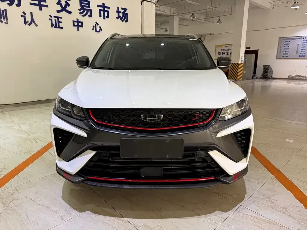 Geely Binyue — фото 10