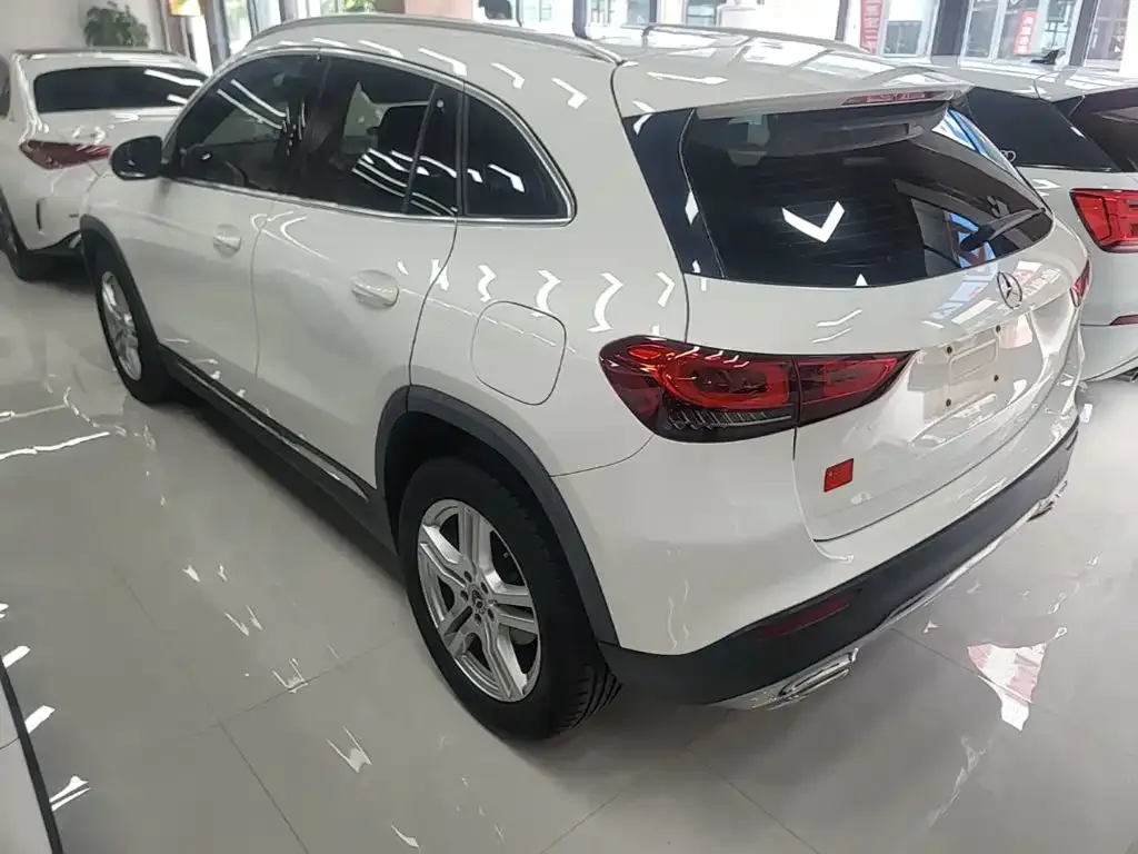 Mercedes-Benz GLA — фото 6