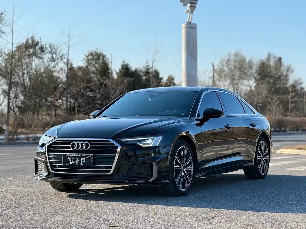 Audi A6L — фото 1