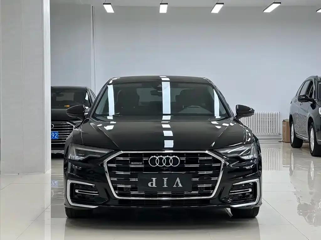 Audi A6L — фото 9