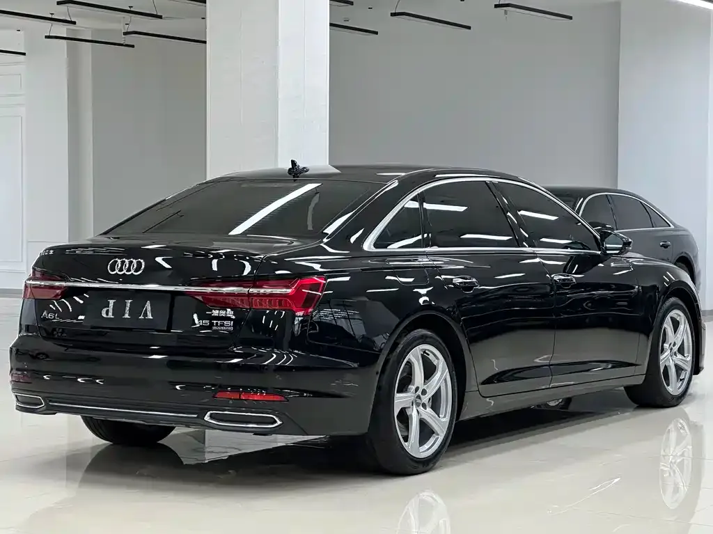 Audi A6L — фото 4