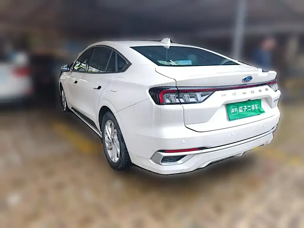 Ford Mondeo — фото 5